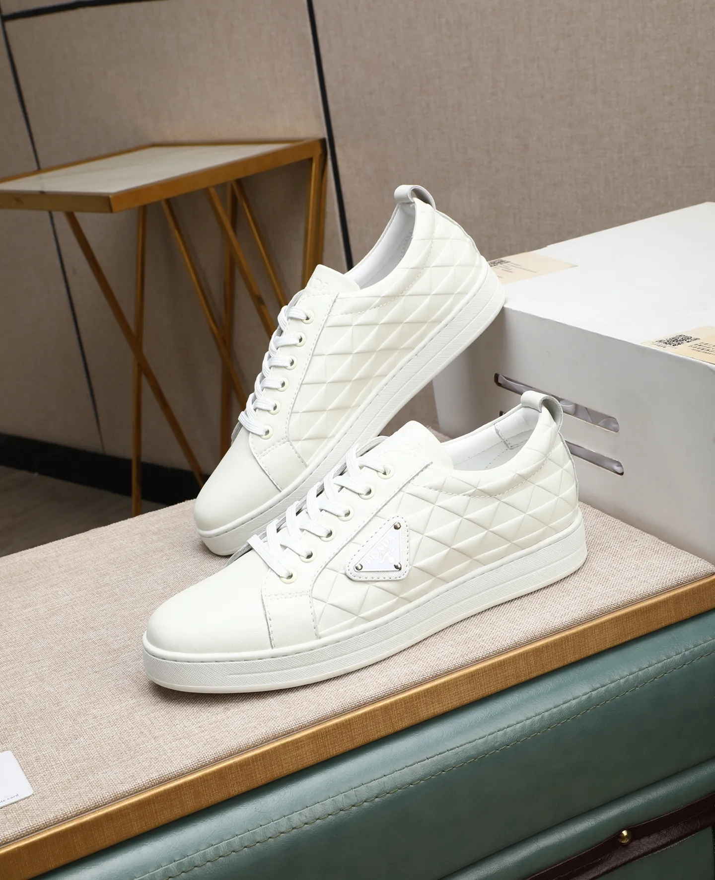 Men's men's shoes💰440🌹🌹[PRADA—Prada] latest model🙈original replica! 👟👟👟Available here. The workmanship is top-notch. The upper is made of Italian 🇮🇹Imported calfskin. ❗️Breathable genuine leather lining @Suitable for travel. The original version has an enlarged engraved sole, making it suitable for all kinds of travels, showing low-key luxury. Let quality speak for itself. Color: Size: 38-44